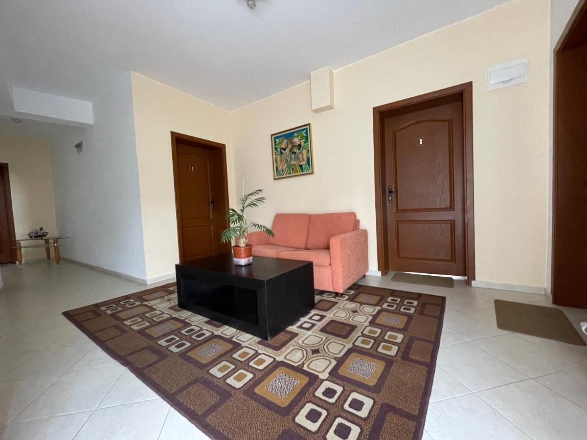 Guest Rooms Biju Tryavna Exterior foto