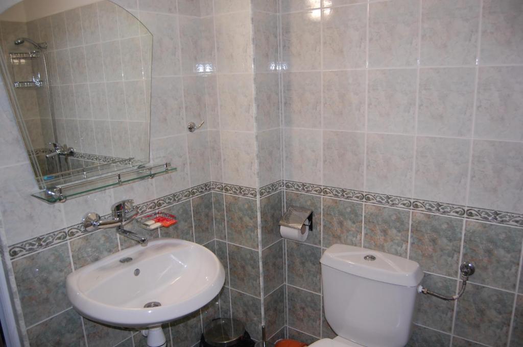 Guest Rooms Biju Tryavna Exterior foto